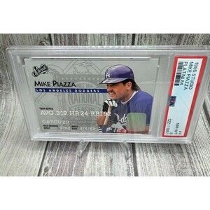 1995 Studio - Mike Piazza #4 Platinum Plastic Stock Dodgers PSA 8 Nm-Mt